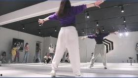 舞蹈完整视频成人,从舞蹈视频中感悟生命律动-第1张图片-九色视频在线观看