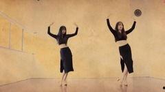 将军舞蹈视频成人舞,成人舞蹈视频中的古典风华再现-第2张图片-九色视频在线观看