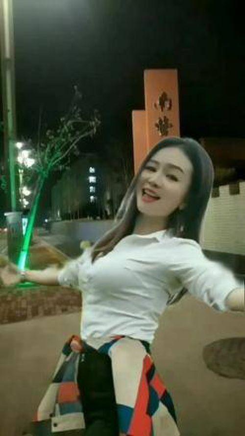 成人女新年抠图视频,揭秘成人女新年抠图视频魅力瞬间-第2张图片-九色视频在线观看