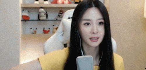 成人女新年抠图视频,揭秘成人女新年抠图视频魅力瞬间-第3张图片-九色视频在线观看