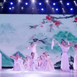 集体表演舞成人舞蹈视频,共筑辉煌——集体表演舞成人舞蹈视频赏析-第2张图片-九色视频在线观看 集体表演舞成人舞蹈视频,共筑辉煌——集体表演舞成人舞蹈视频赏析-第2张图片-九色视频在线观看