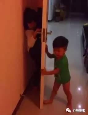 成人压腿时的视频,跟随视频轻松掌握成人瑜伽基础-第1张图片-九色视频在线观看